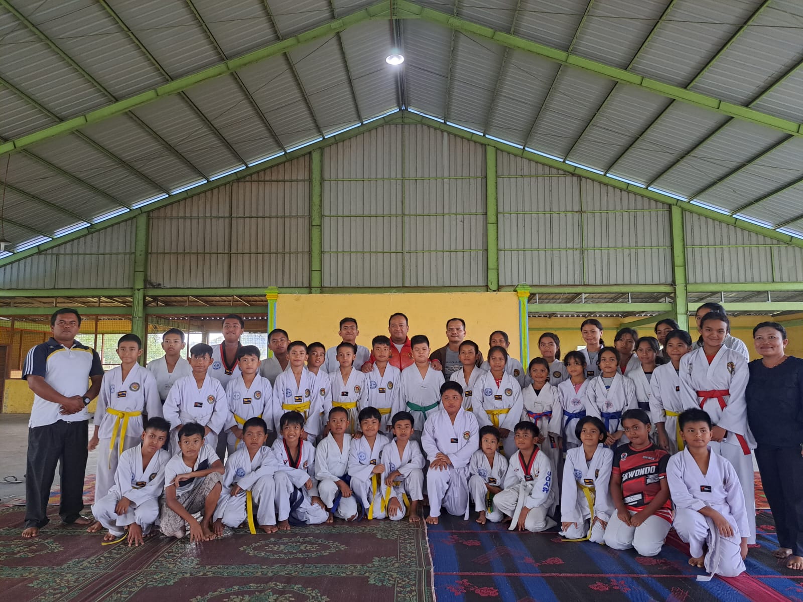 Wakil Ketua DPRD Karo Davit K. Sitepu Perhatikan Atlet Black Eagle Tigapanah