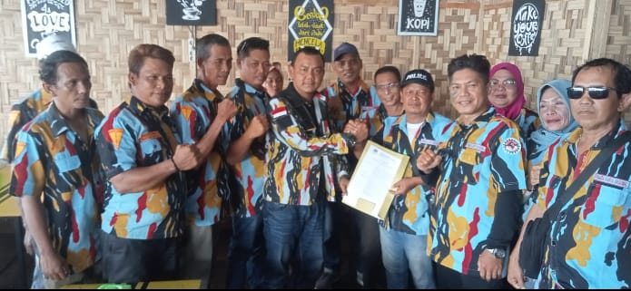 DPC PKN Langkat Serahkan SK Ke PAC PKN Kecamatan Babalan