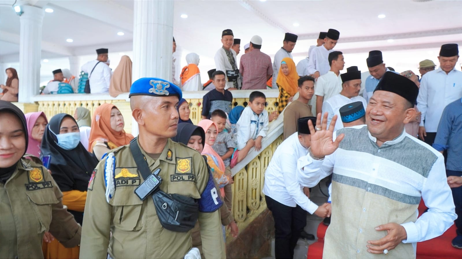 Jelang Wukuf, Afandin Tanyakan Kabar Jamaah Haji Lewat VC, TPHD : Alhamdulillah Kondisinya Baik