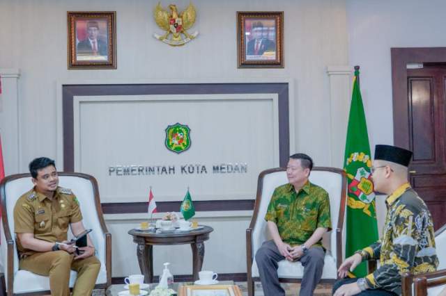 Dukung Institut Bisnis IT&B Berikan Beasiswa, Bobby Nasution: Semoga Lebih Berprestasi