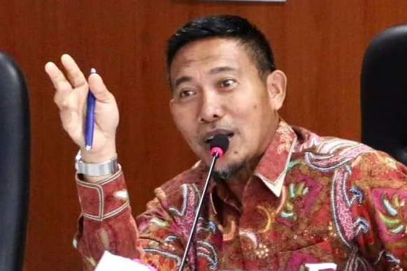 Wakil Ketua DPRD Kota Medan, HT Bahrumsyah SH MH