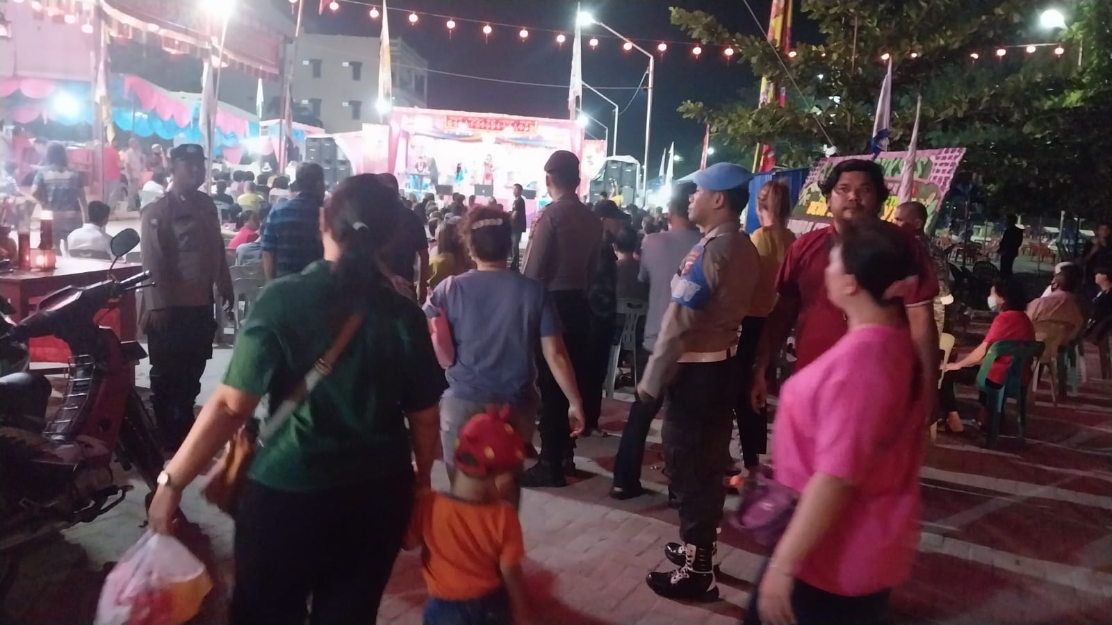 Personil Polres Tanjung Balai Melakukan Pengamanan Hiburan Musik Ritual Keagamaan Ulang Tahun Vihara Ki Ong Keng