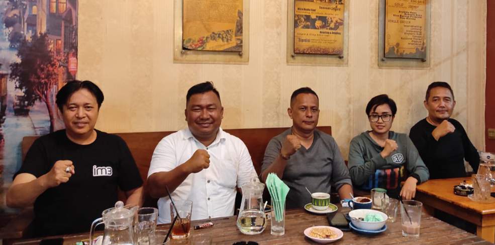 Pengurus PWTOI terpilih, foto bersama usai rapat.