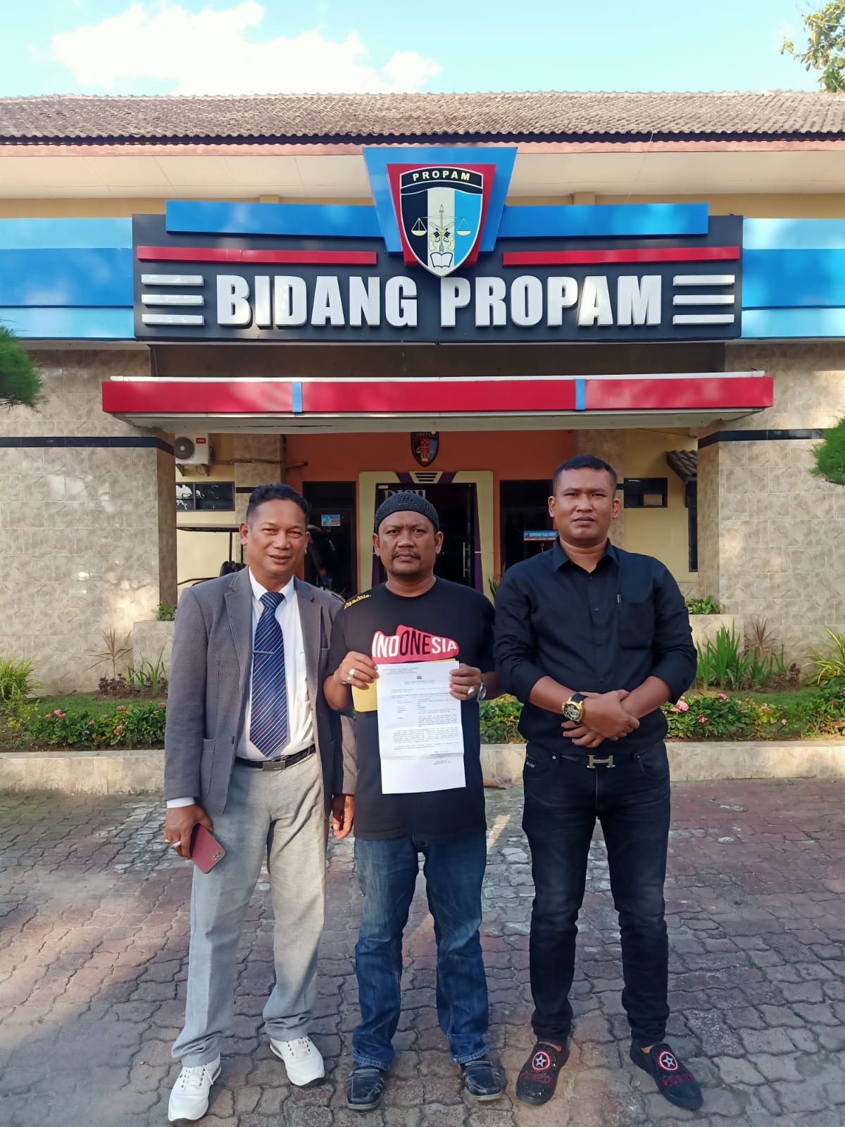Korban Penganiayaan & Pengerusakan Propamkan Kanit Reskrim Polsek Sei Tualang Raso Tanjungbalai