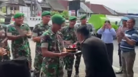 Yonzipur 1/DD Memberikan Surprise Dalam Rangka HUT Bhayangkara ke 77