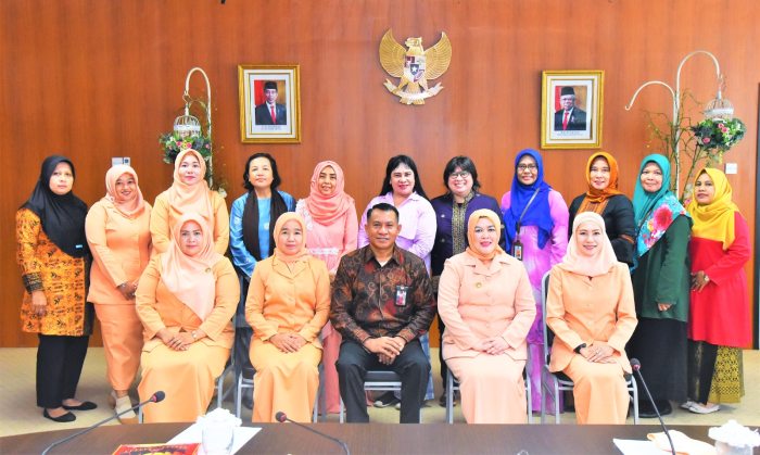 Pertemuan Dharma Wanita Persatuan Sekretariat DPRD Kota Medan