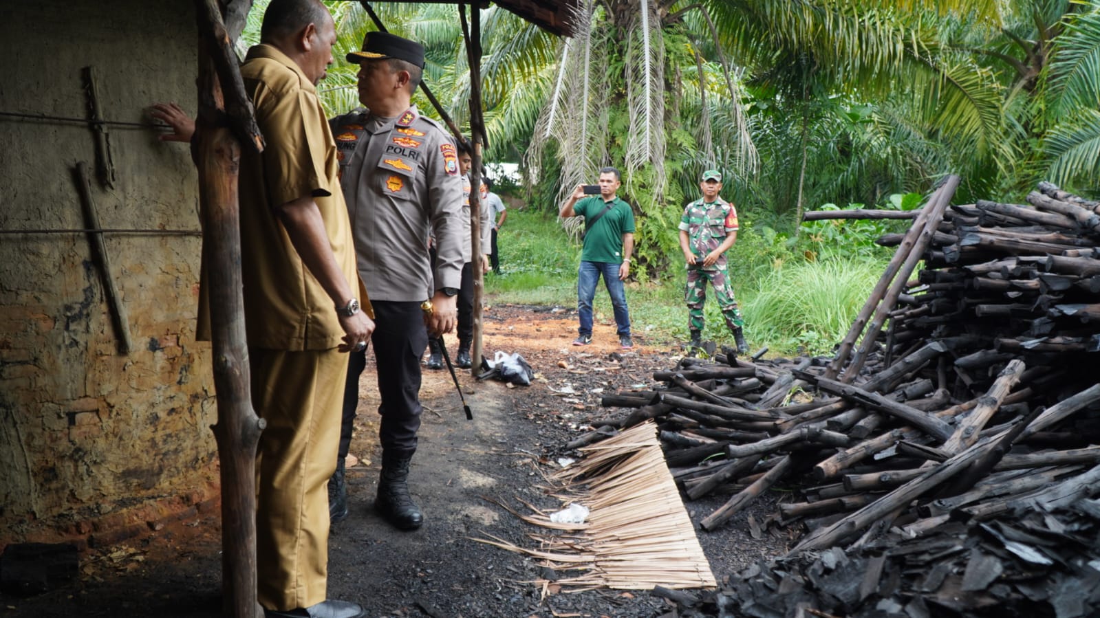 20 Dapur Arang Ilegal Diamankan Polda Sumut, Syah Afandin ” Mohon Ditindak Sampai ke Akarnya “