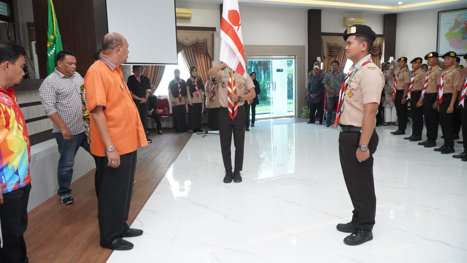 Syah Afandin Lepas Peserta Raimuna Nasional Utusan Kwarcab Pramuka Langkat