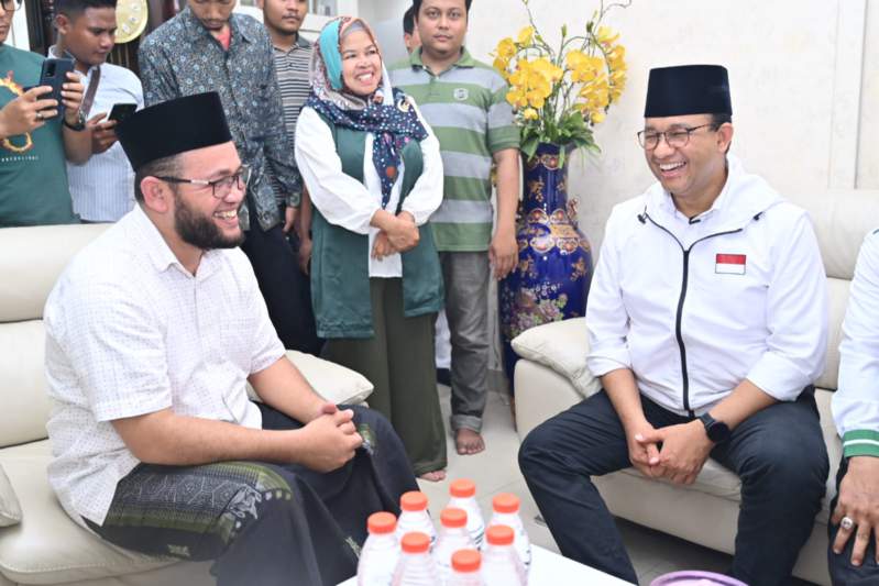 Anies Baswedan Kunjungi Kediaman Ketua Al Washliyah Sumut, Ini yang Dibicarakan