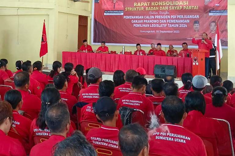 Kunjungi Kepulauan Nias, Rapidin Simbolon Minta Kader Asah ‘Tanduk’