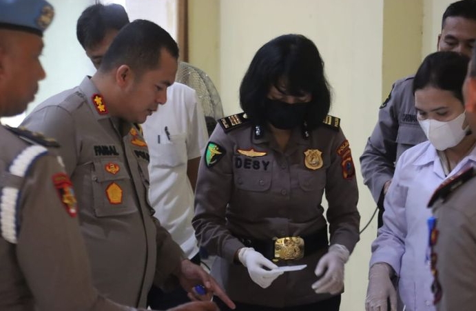 Polres Langkat Cek Urine Anggota Polri Dan ASN