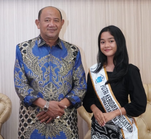 Syah Afandin Dukung Haga Finalis Putri Kebudayaan Indonesia
