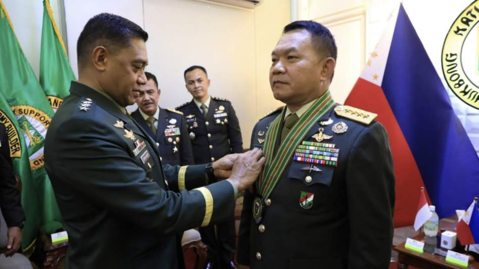 Purna Bakti, Jenderal Dudung Dinilai Berhasil Jalankan Program TNI Bantu Atasi Persoalan Rakyat saat Jadi KSAD