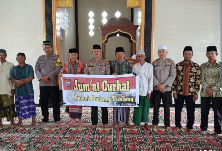 Dengar Aduan Masyarakat, Polsek Padang Tualang Gelar Jumat Curhat