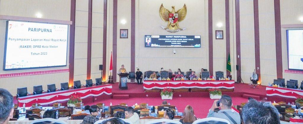 DPRD Medan Paripurnakan Penyampaian Hasil Laporan Raker