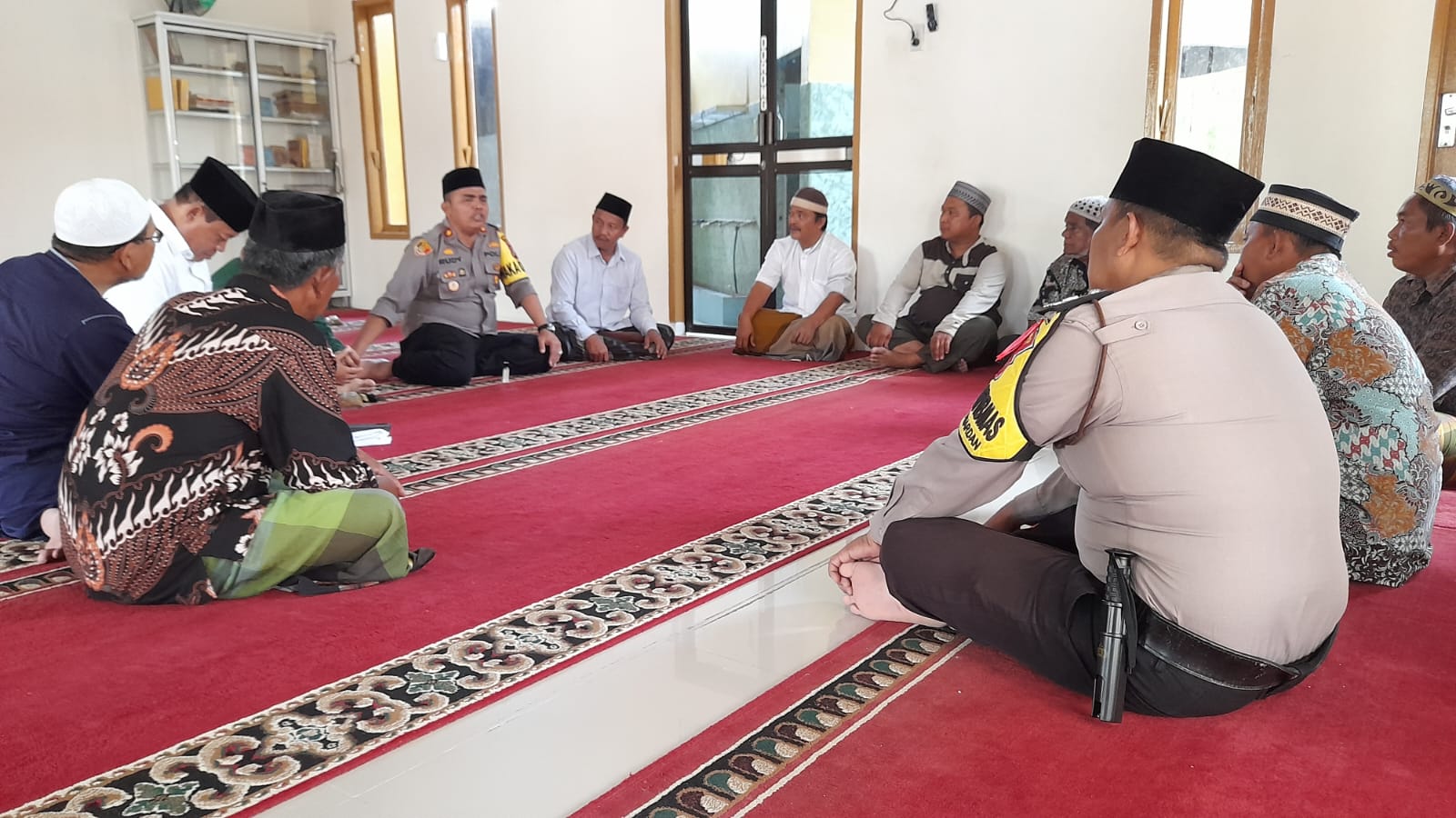 Polres Tanjung Sampaikan Pesan Kamtibmas Usai Sholat Jumat