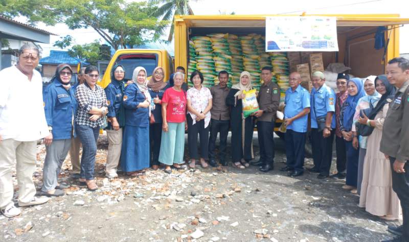 Jangkau Warga di Belawan, PUD Pasar dan PPAL Kolaborasi Gelar Pasar Keliling