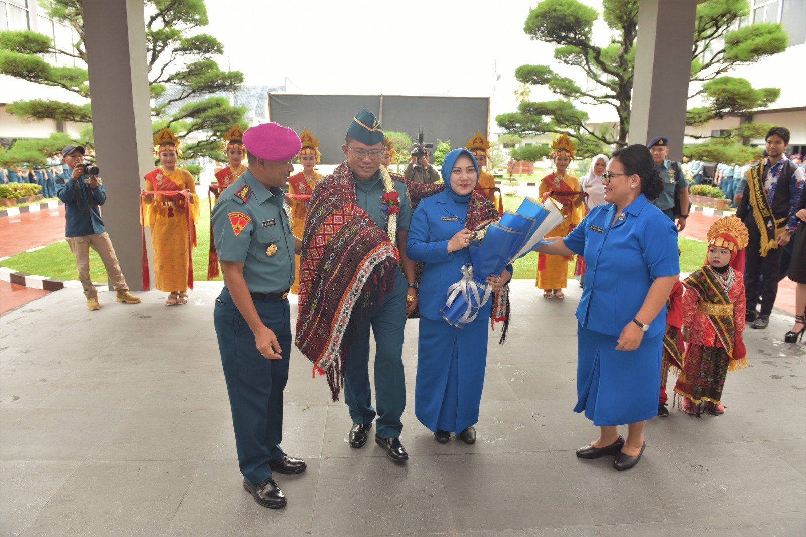 Tarian Tapanuli Sambut Danlantamal I Belawan