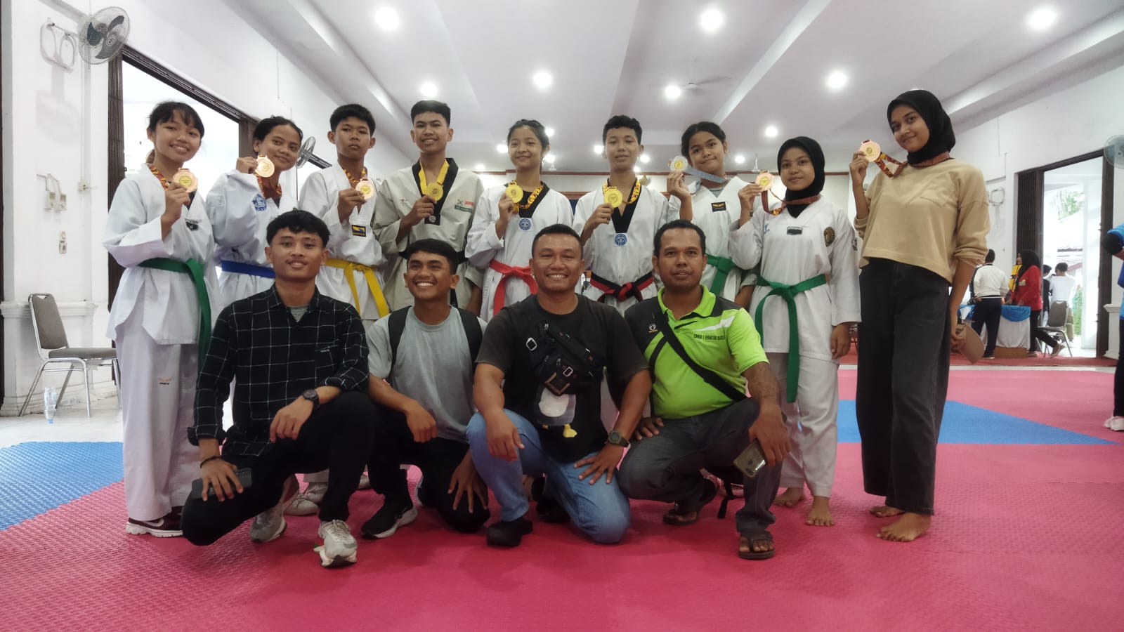 Atlit Kontingen Pancurbatu Cabor Taekwondo Sebet Medali Emas