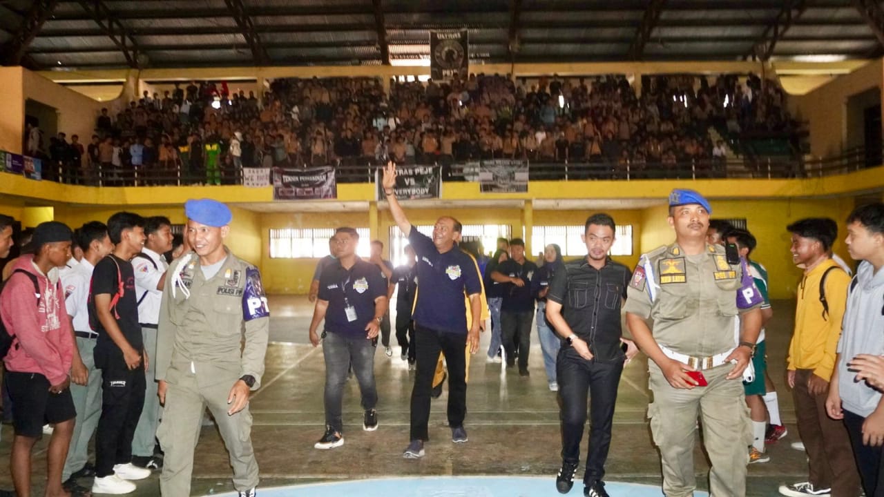 Turnamen Futsal Antar SMA Sederajat Memperebutkan Piala Plt Bupati Langkat