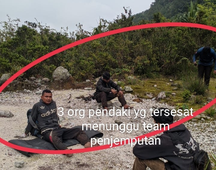 Tim Gabungan Berhasil Temukan 3 Pendaki Yang Tersesat di Kawasan Gunung Sibayak
