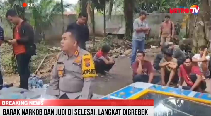 BARAK NARKOBA DAN JUDI DI KECAMATAN SELESAI, LANGKAT DIGREBEK
