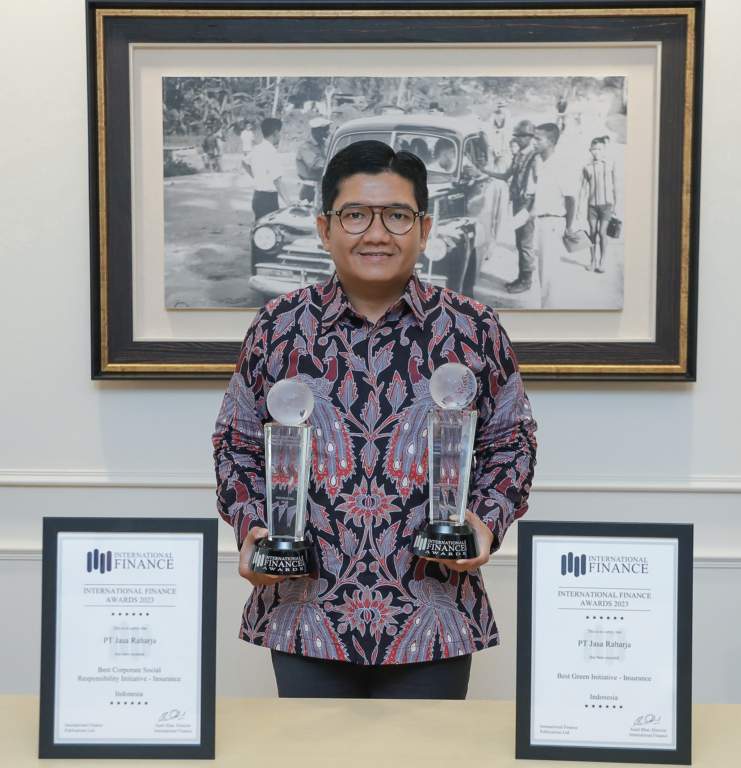 Sukses Jalankan TJSL Berkelanjutan, Jasa Raharja Raih Dua Penghargaan  Internasional di Ajang 11th Annual International Finance Awards 2023