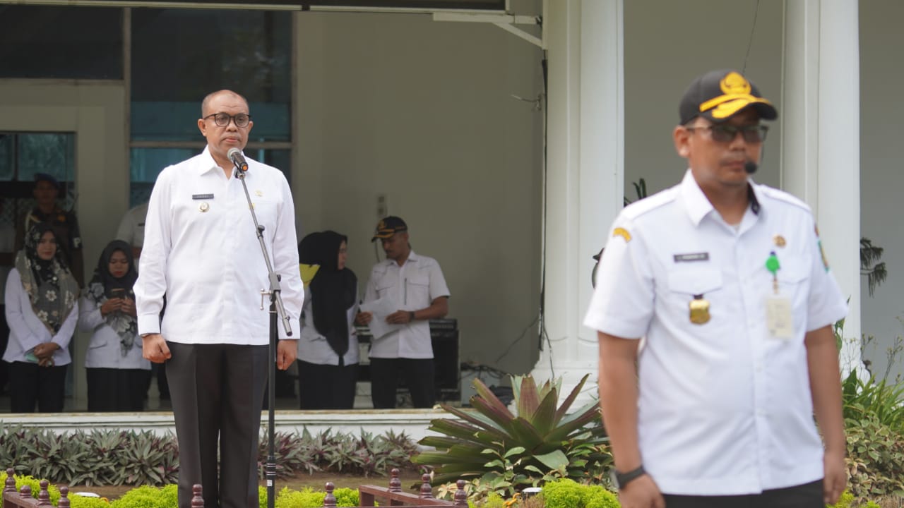 Pj. Bupati Langkat H.M Faisal Hasrimy Pimpin Apel Gabungan Perdana
