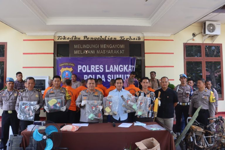 Polres Langkat Tangkap 12 Pelaku Pengerusakan Rumah Warga Di Kecamatan SeinLapan