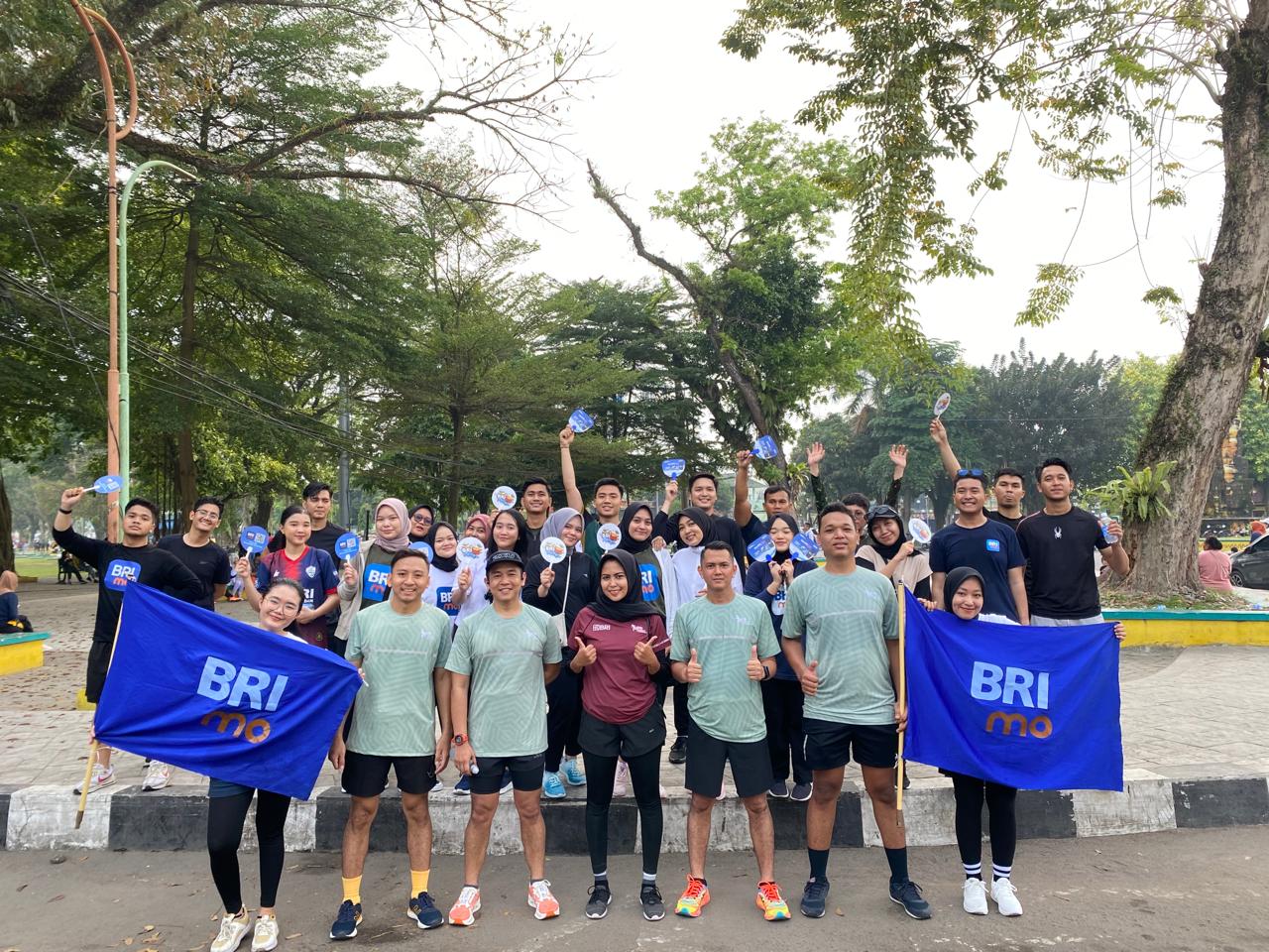 Runners BRI BO Binjai Punggahan Bersama Masyarakat Sosialisasikan Aplikasi BRImo
