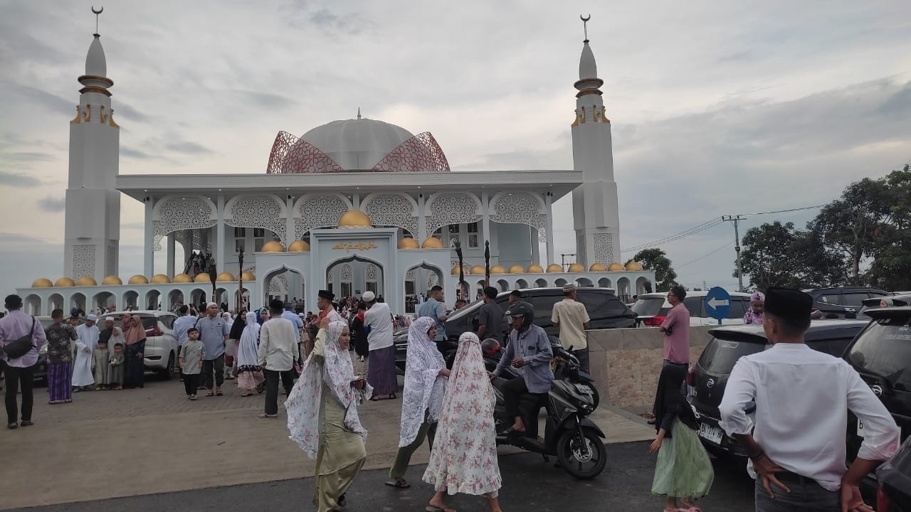 Pasokan Listrik Aman, Sholat Idul Fitri 1445H berjalan Khidmat