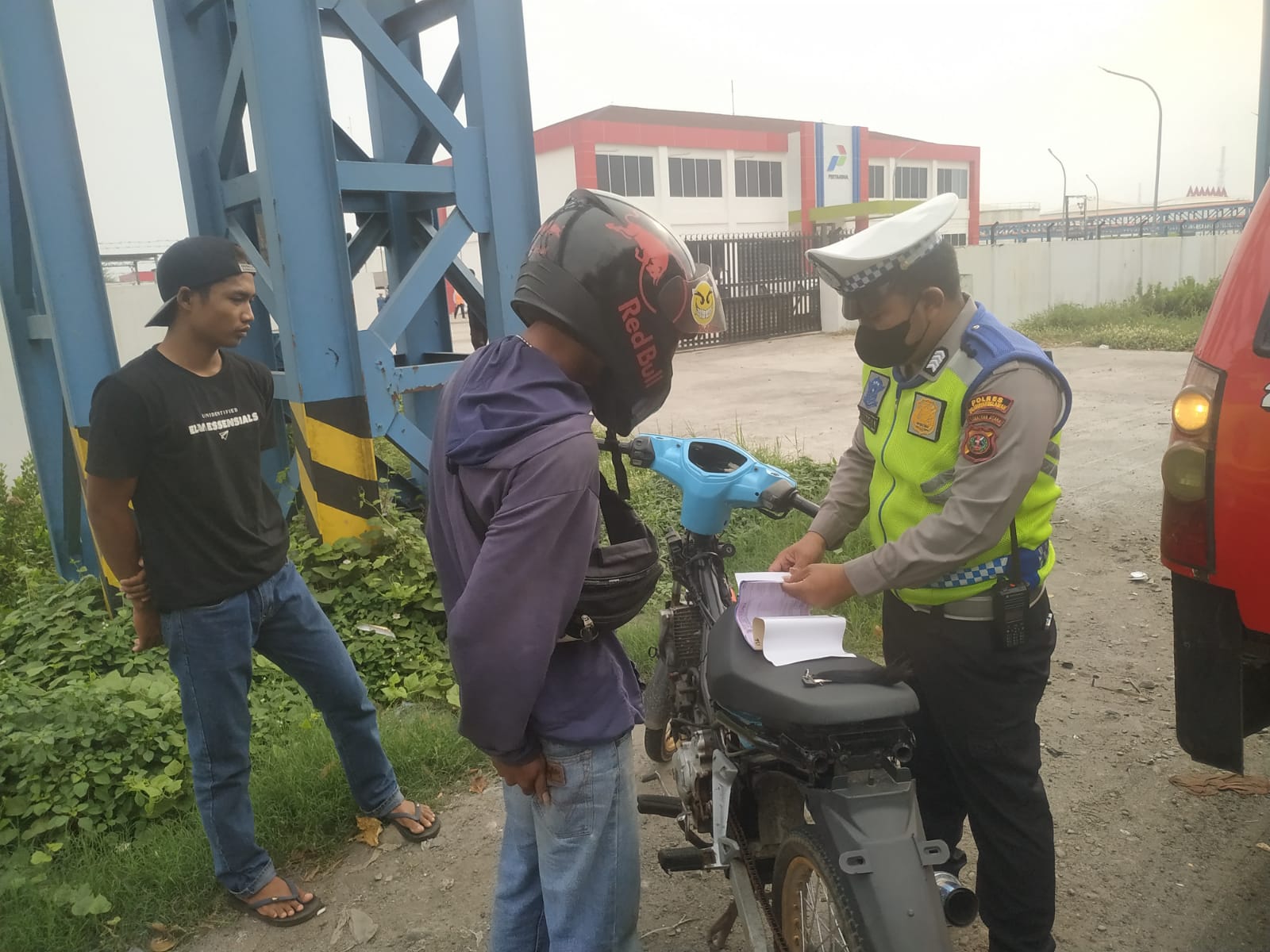 Kasat Lantas Polres Belawan Ingatkan Warga Patuhi Lalulintas