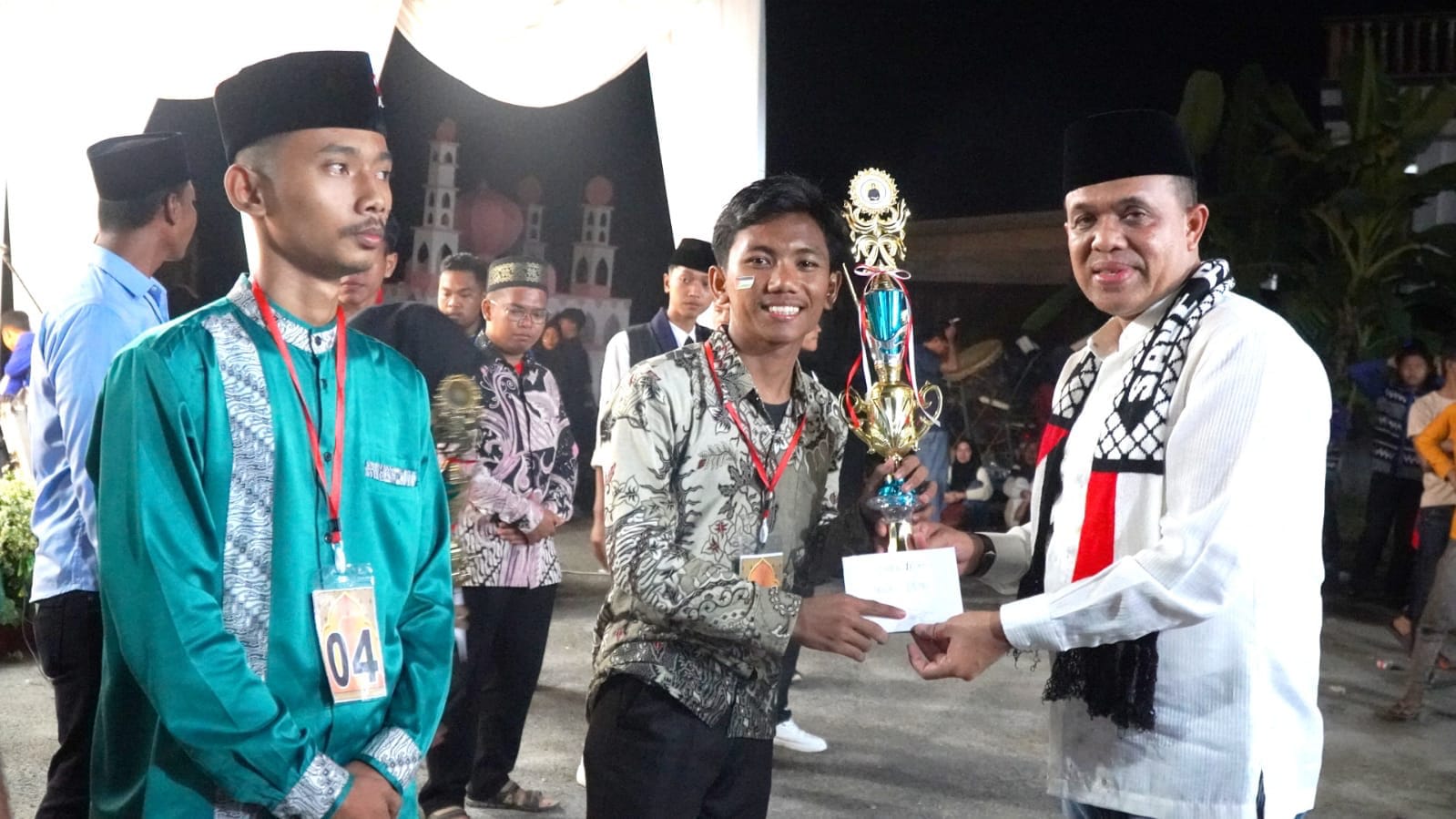 Pj Bupati Langkat Buka Festival Bedug & Pawai Obor di Sei Lepan