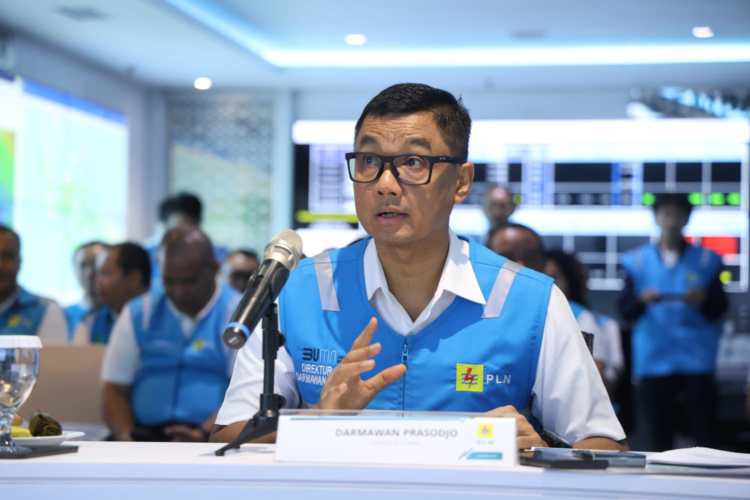 secara tahunan dibawah kepemimpinan Direktur Utama PLN Darmawan Prasodjo