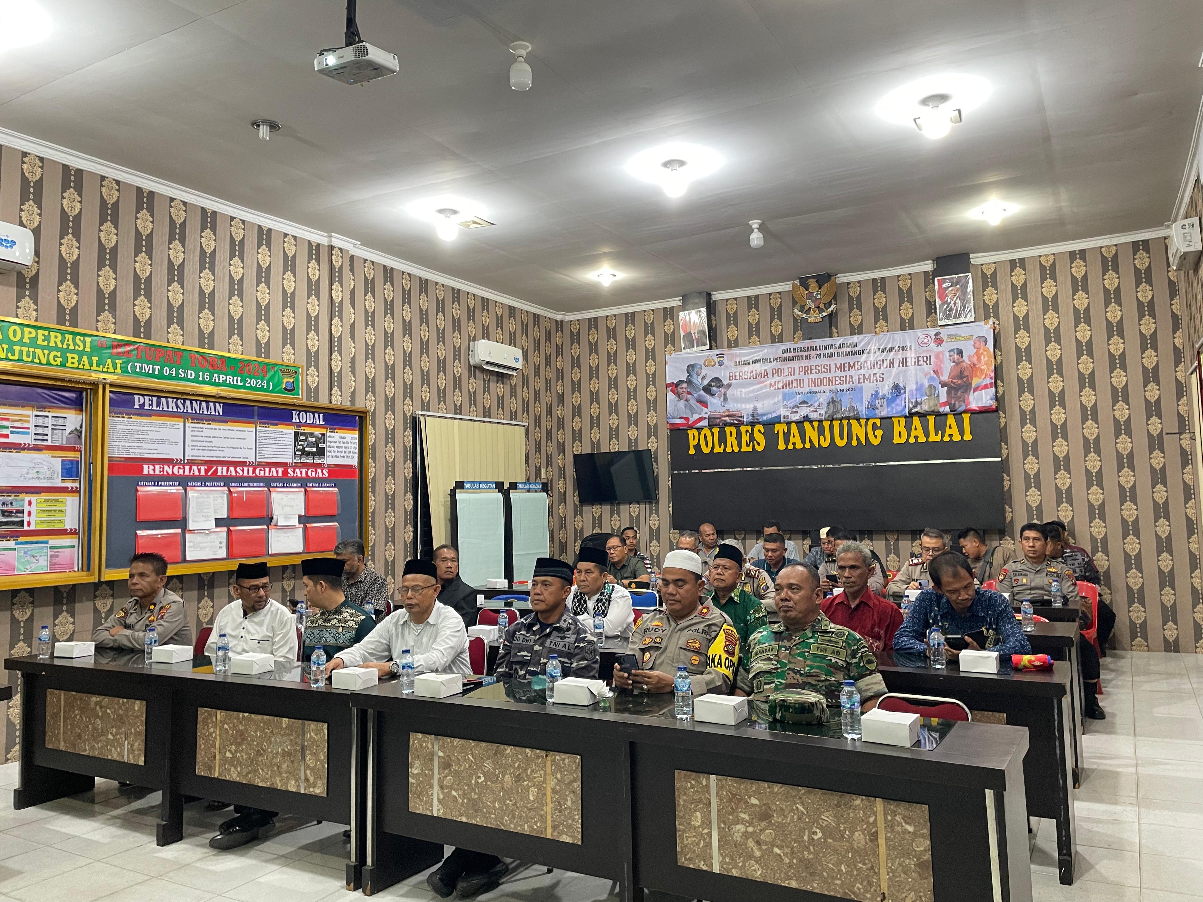 Sambut HUT Bhayangkara, Polres Tanjung Balai Ikuti Doa Bersama Menuju Polri Presisi Membangun Indonesia Emas