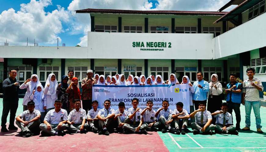 Peringati HAN, PLN UP3 Padangsidimpuan Sosialisasi Transformasi Layanan PLN di SMAN 2