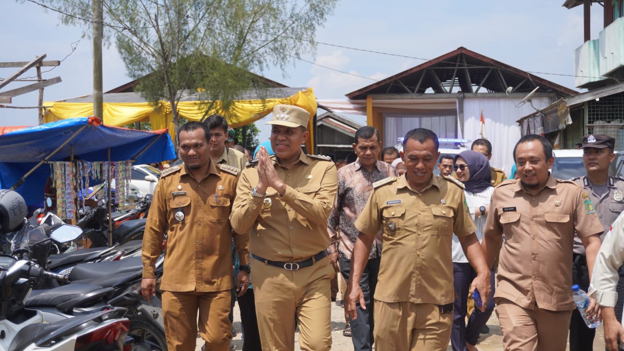 Pj. Bupati Langkat Resmikan 6 Rumah Layak Huni di Kecamatan Pematang Jaya