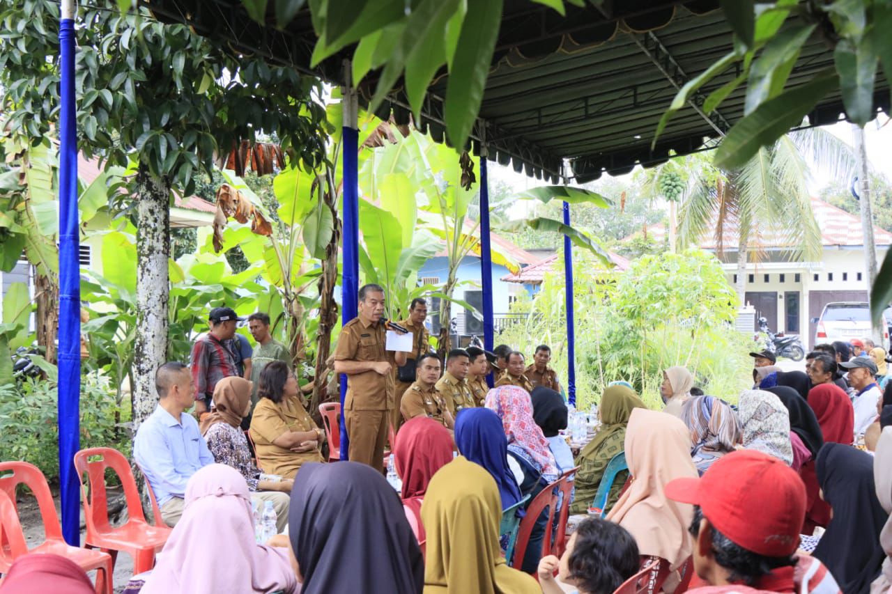 Pemko Binjai Serahkan Bantuan Tanki Septik Kepada Warga