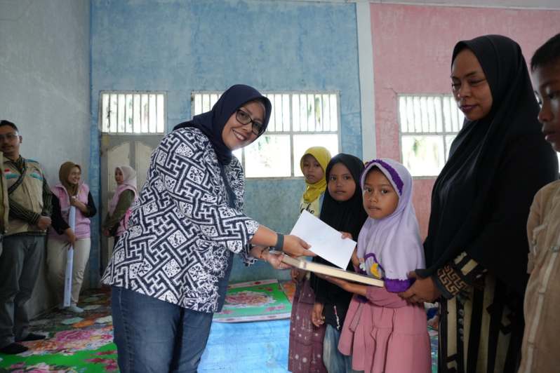 Peringatan Hari Anak Nasional, Srikandi PLN Bersama YBM PLN Tebarkan Senyum Anak Yatim Dhuafa