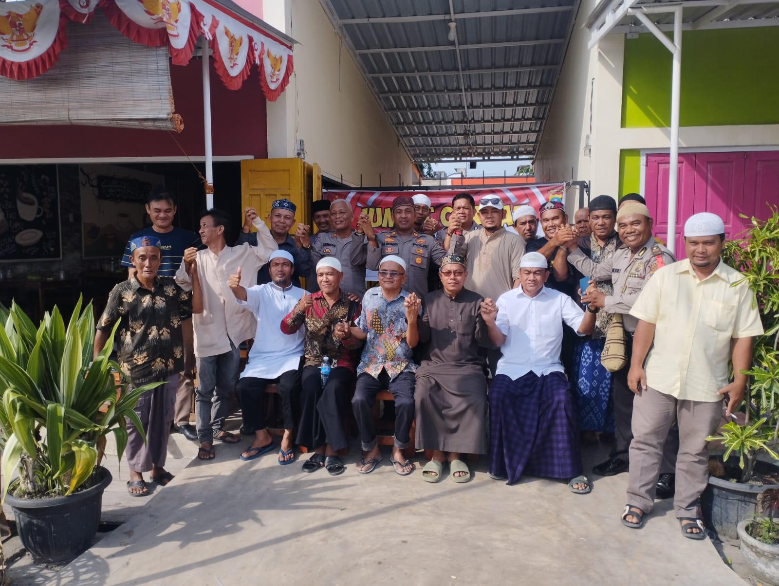 Polres Tanjung Balai Laksanakan Jumat Curhat Dengarkan Keluhan dan Saran Warga