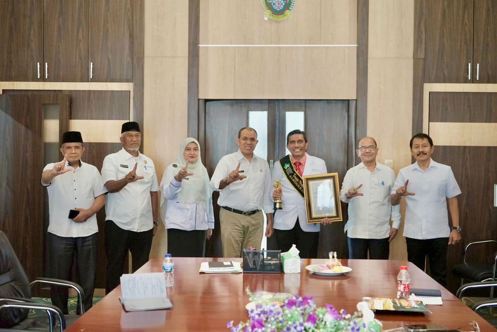Pj Bupati Langkat Apresiasi dr. Agus Salim Sebagai Tenaga Medis Teladan Nasional