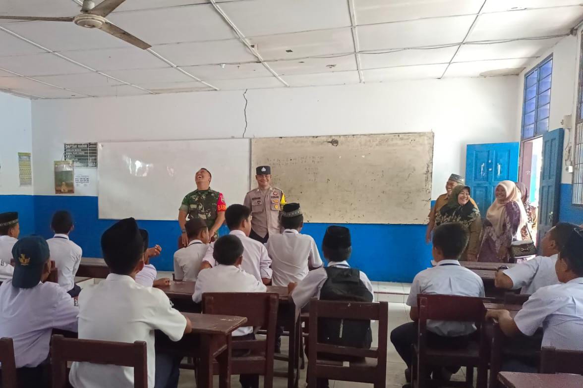 Bhabinkamtibmas Desa Manunggal Laksanakan Penyuluhan Pencegahan Narkoba dan Kenakalan Remaja