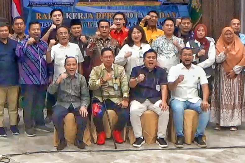 Raker DPRD Kota Medan Hasilkan Rancangan Kerja 2025 Bermanfaat Bagi Masyarakat