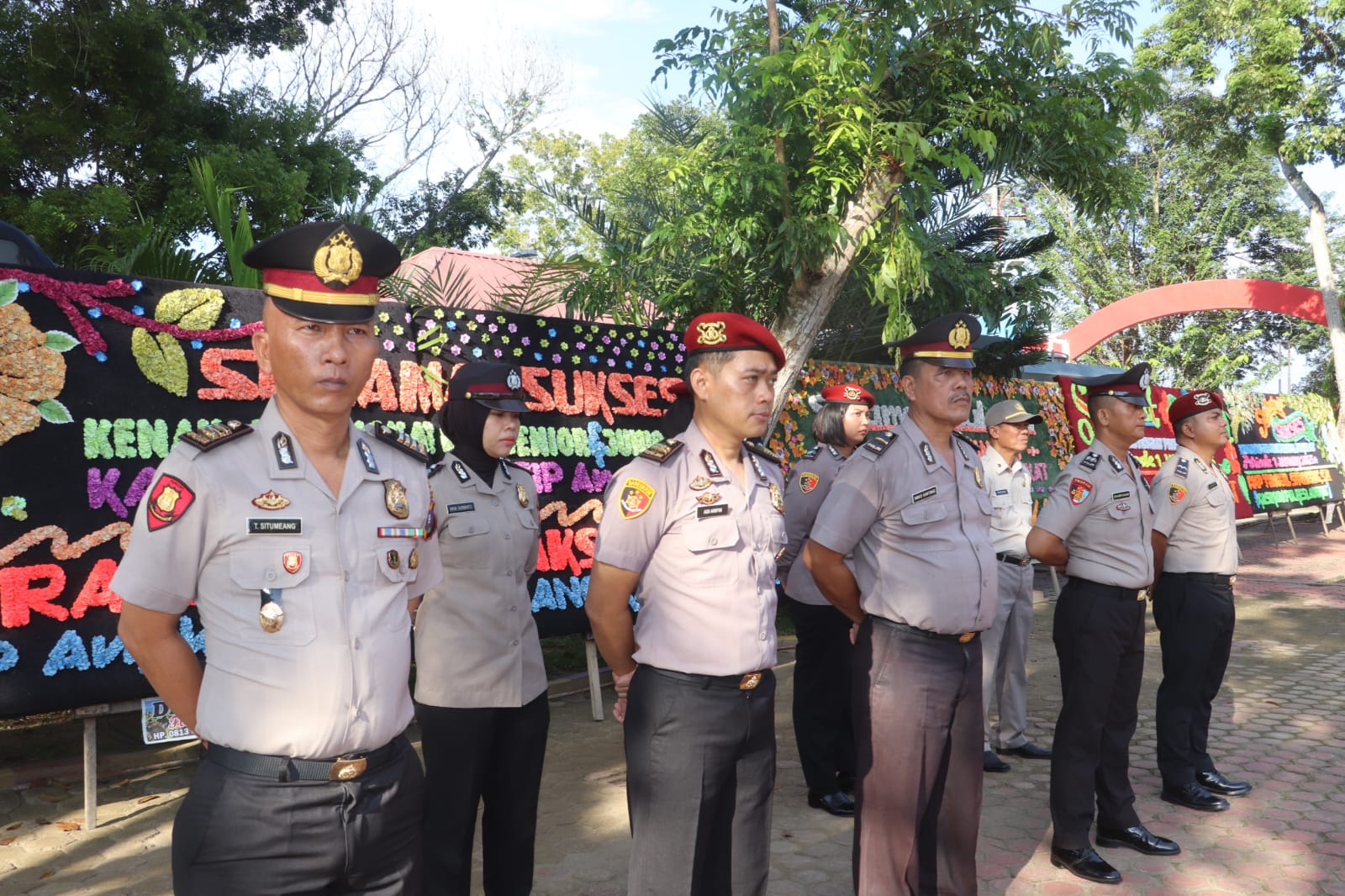 Awali Tahun 2025, Kapolres Langkat Pimpin Upacara Kenaikan Pangkat 21 Perwira dan 39 Bintara