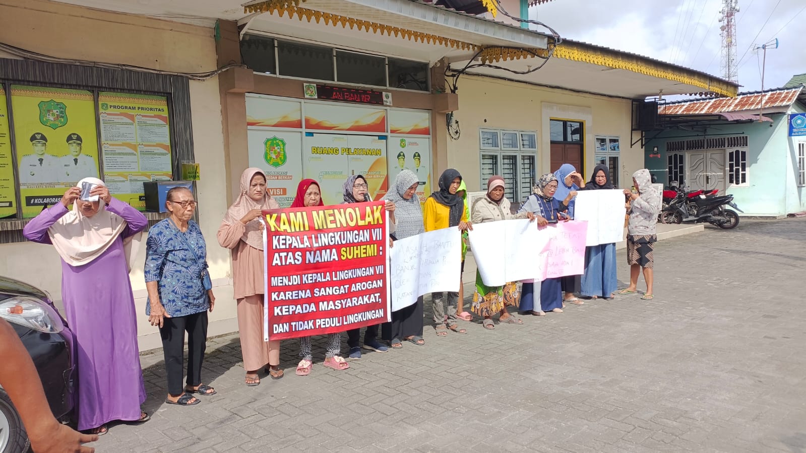 Dinilai Tak Perhatian Dengan Lingkungan, Warga Minta Kepling VII Kelurahan Martubung Dicopot
