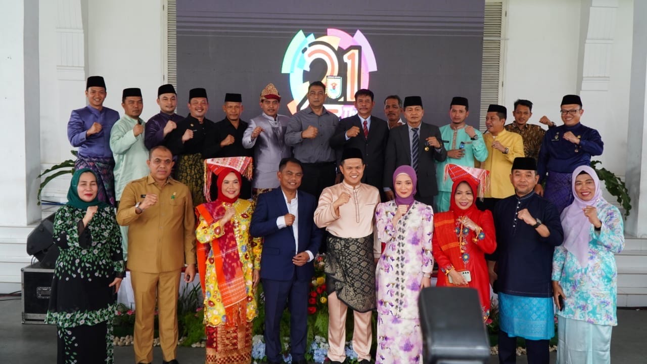 Pj Bupati Langkat Hadiri HUT Sergai ke-21: Semangat Kolaborasi Untuk Kemajuan Bersama