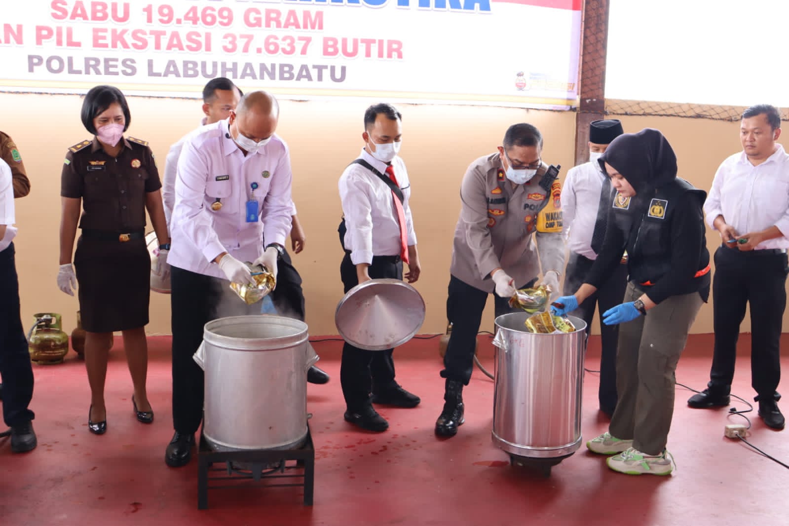Polres Labuhanbatu Musnahkan Sabu Sebanyak 19.469 gram dan 37.637 Butir Ekstasi.