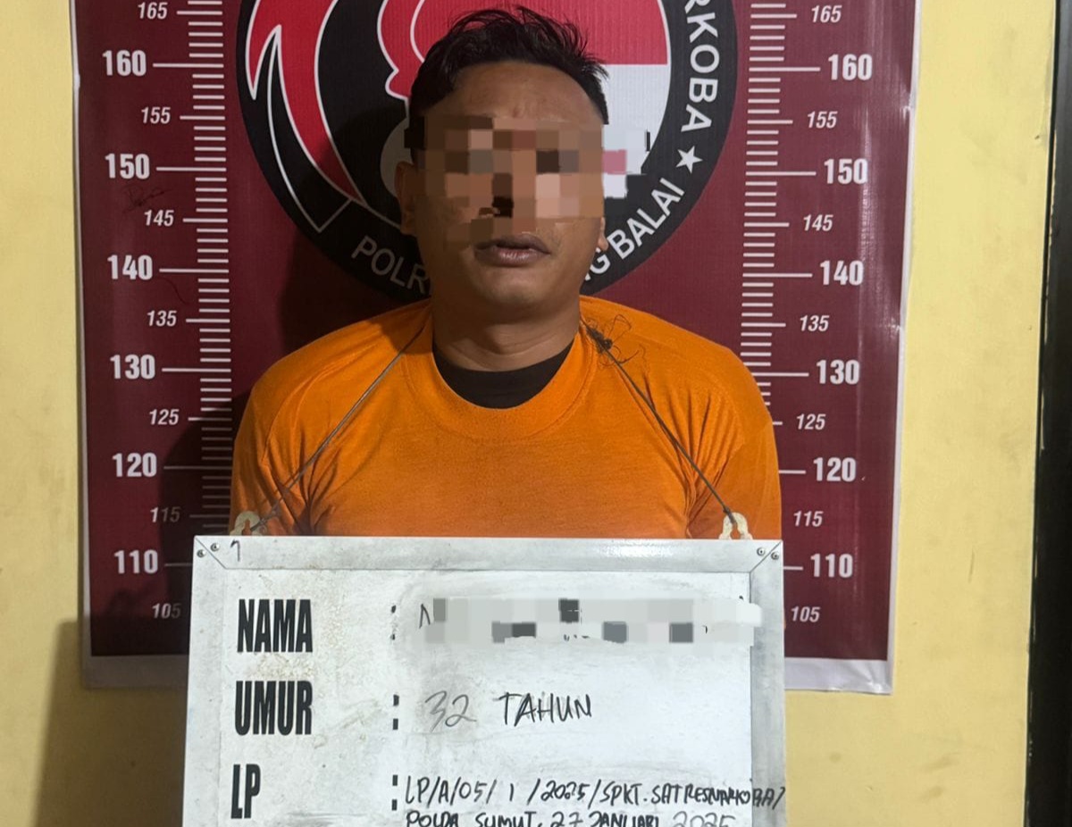 Polisi Gulung Pria Penjual Sabu di Pinggir Jalan Elang Teluk Nibung Kota Tanjung Balai