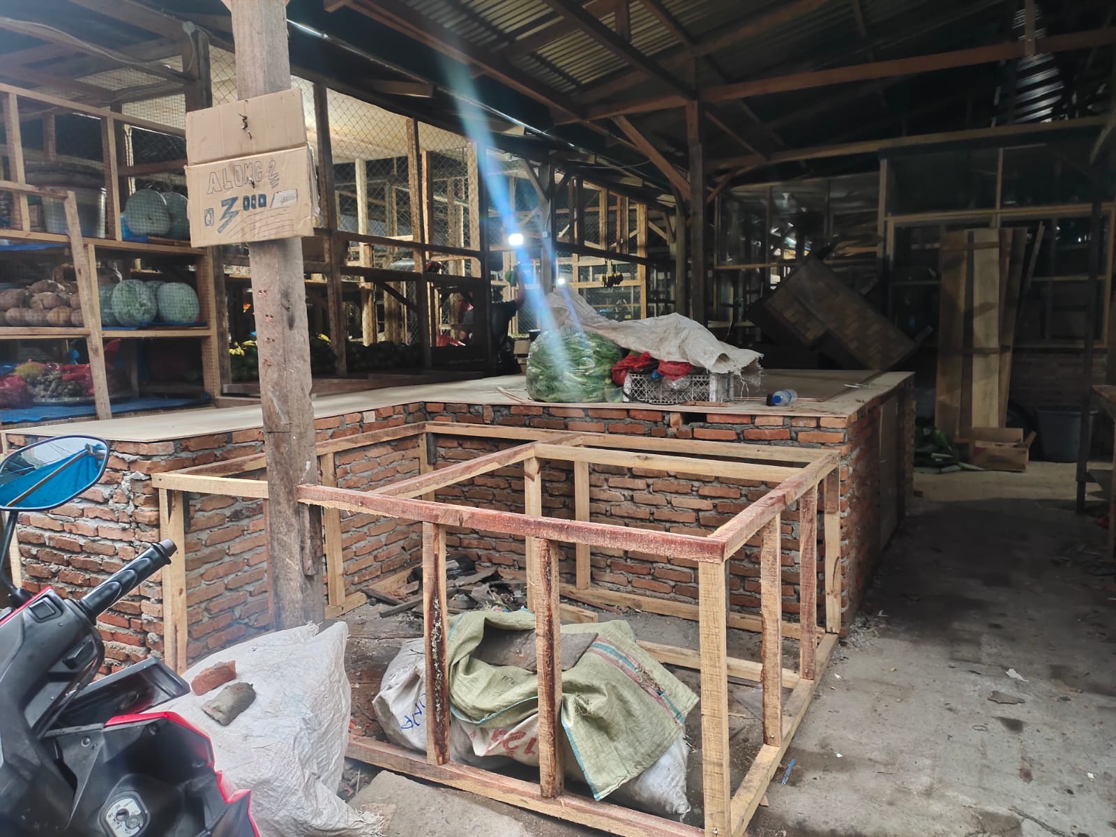 Pembangunan Tempat Penampungan Sementara Los Jahe Jahe Berastagi Mulai Di Soal