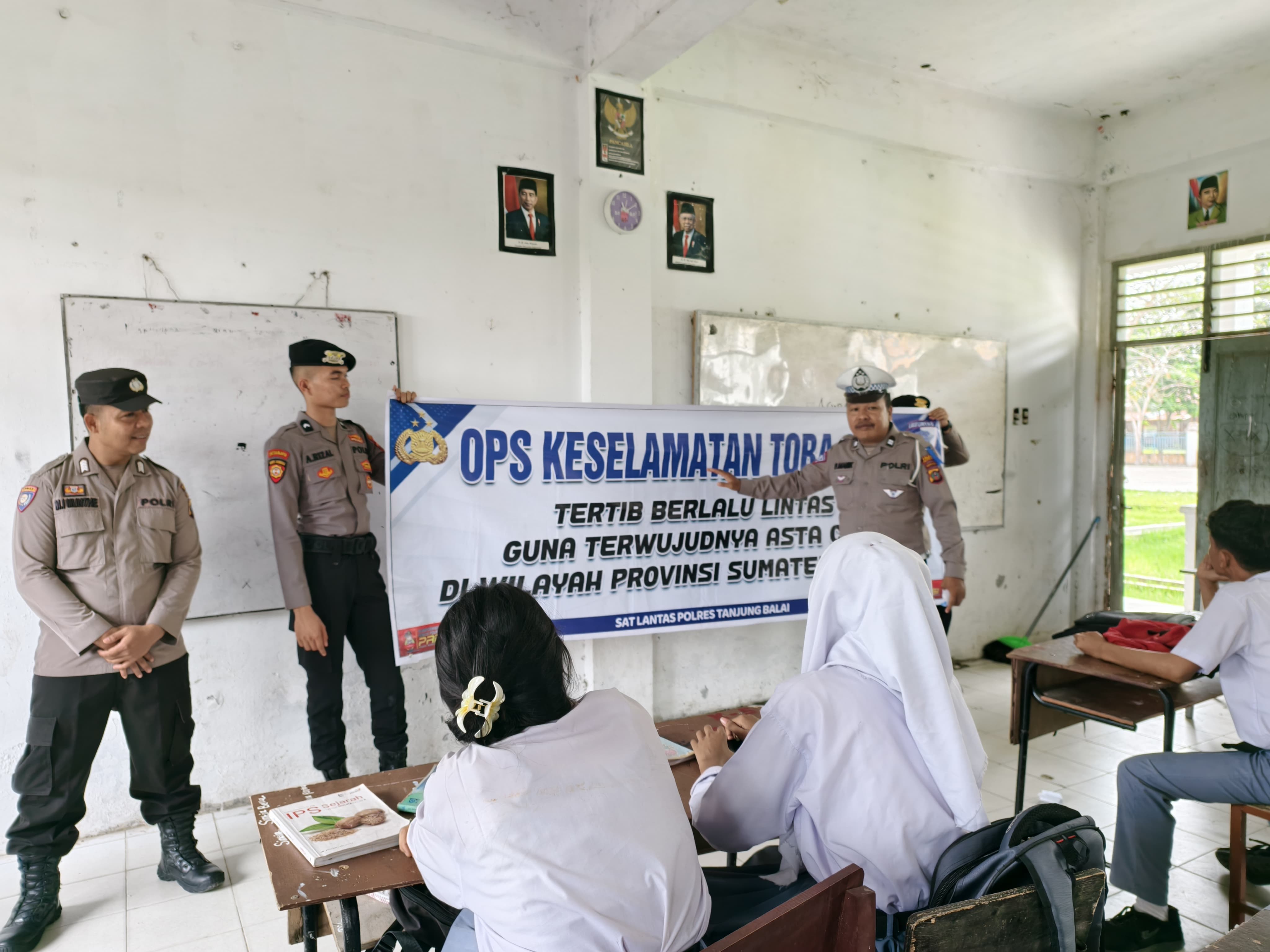 Dalam Rangka Ops Keselamatan Toba 2025 Sat Lantas Polres Tanjung Balai Police Goes To School di SMAN 6